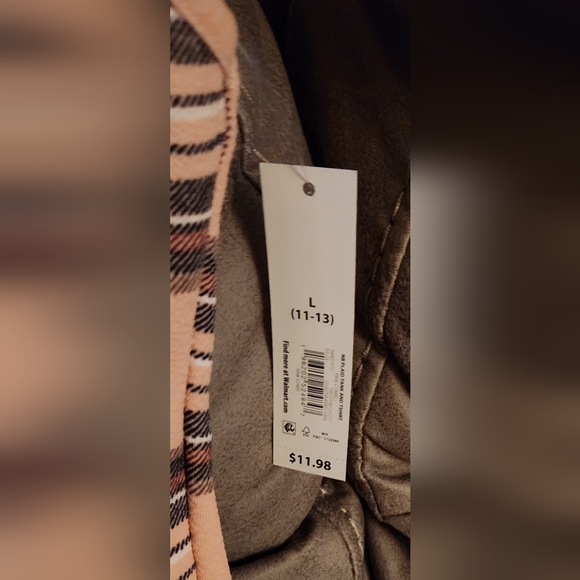 No Boundaries (L) 11-13 Top - Picture 3 of 4